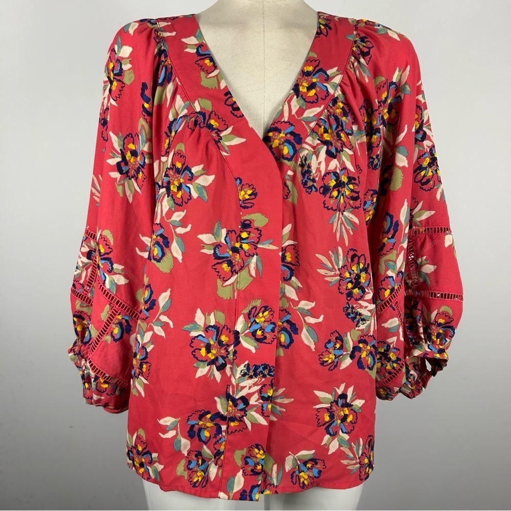 Zac & Rachel Floral Eyelet Bubble Sleeve Blouse - Medium